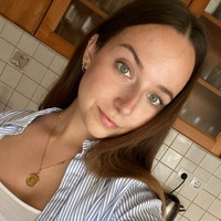 Dóra M.