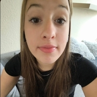 Dóra G.