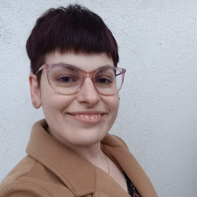 Dóra