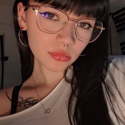 Aliz Várnai