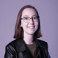 Fruzsina E.