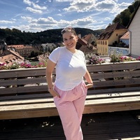 Dorina J.
