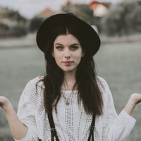 Szilvia H.